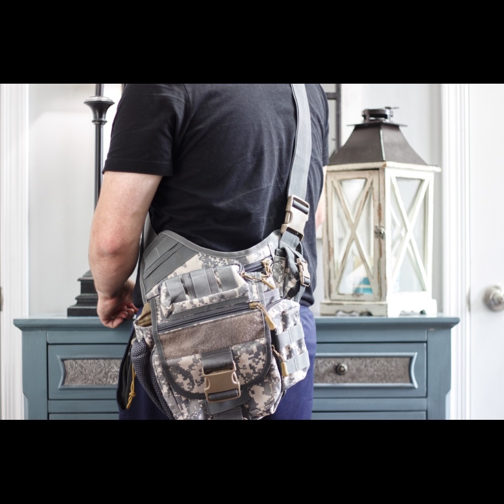 CAMOUFLAGE Crossbody